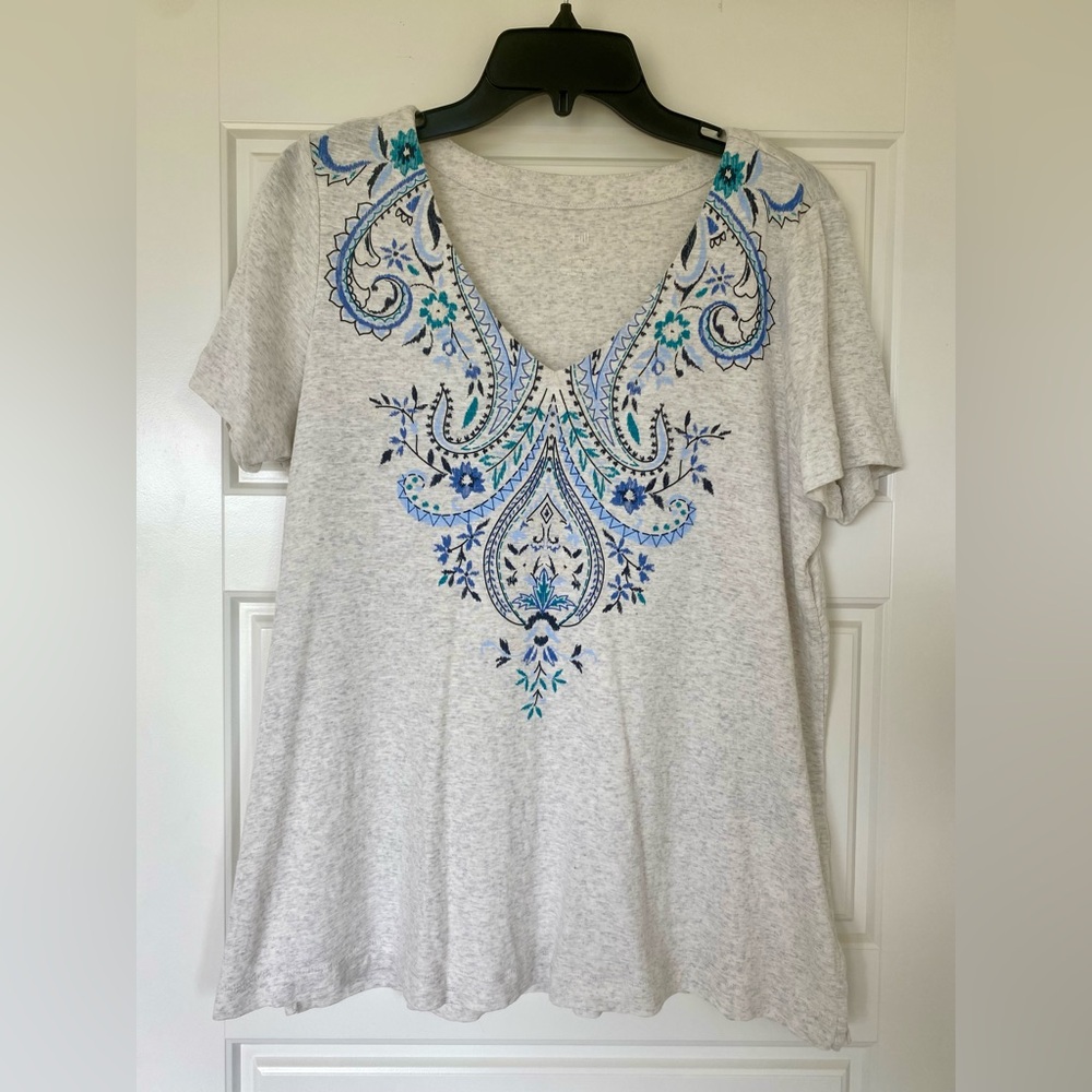 J. Jill V-neck Graphic Short Sleeve Tee